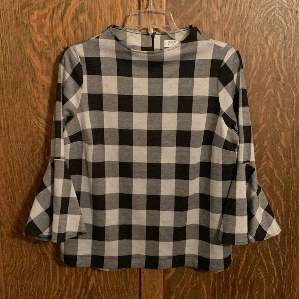Crown and Ivy gingham fluted sleeve blouse medium M